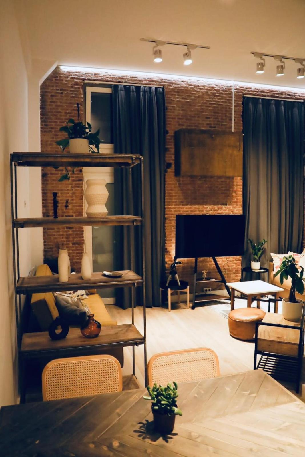 Unique Nyc Style Loft In The Heart Of Madrid Apartment Exterior photo