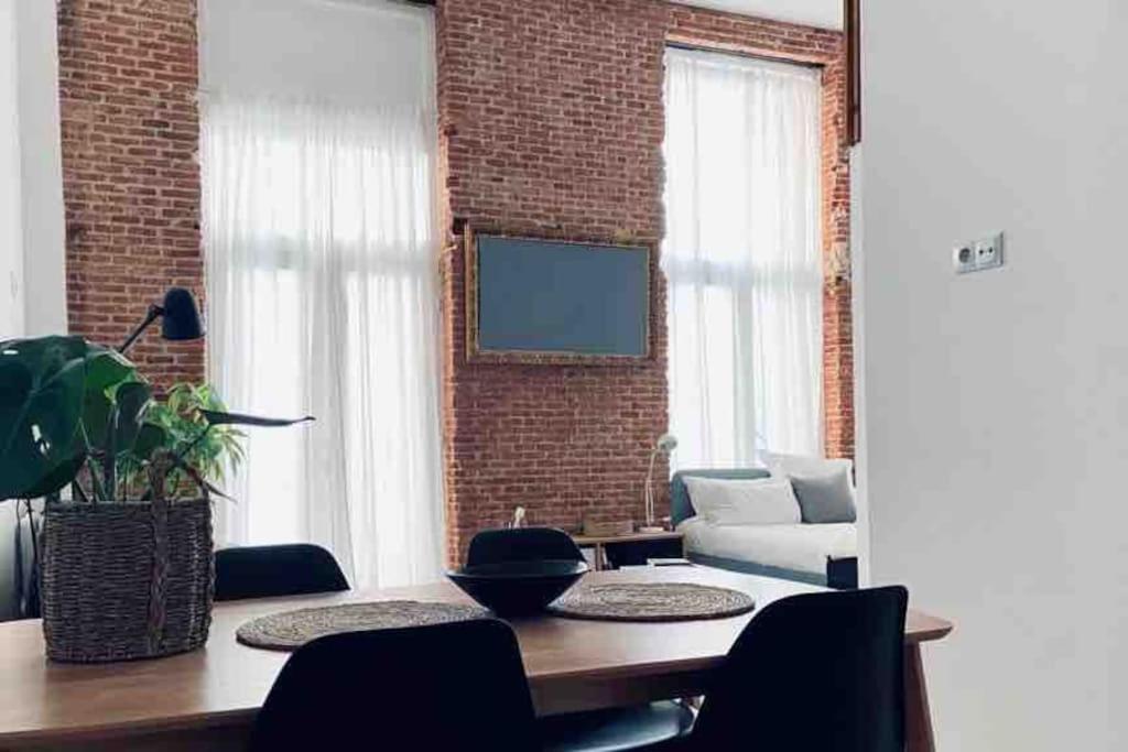Unique Nyc Style Loft In The Heart Of Madrid Apartment Exterior photo